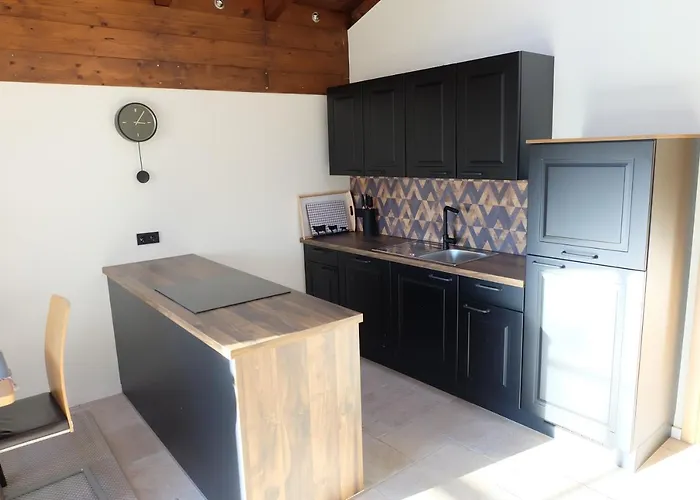 Stoeckl Apartment